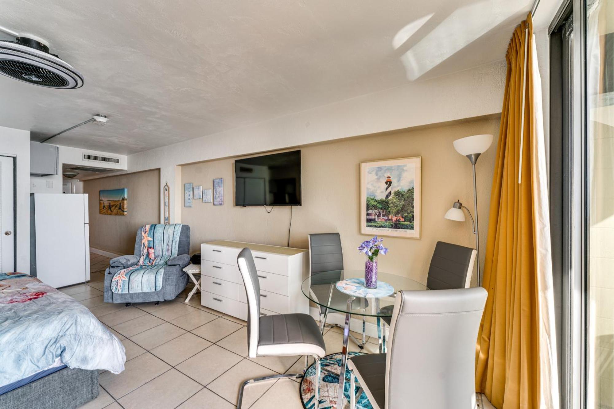 Daytona Beach Resort Studio With Beach Access! Buitenkant foto